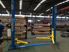 2 POST LIFT CAR / VEHICLE RAMP